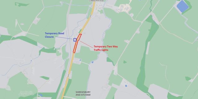 Temporary lights on A49 south of Leebotwood for gas main work